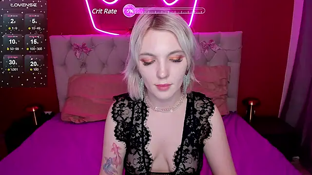 Snapshot of Fluffy_Monica chatting on 6, 12, 2024 Fluffy Monica online show from 6, 12, 2024