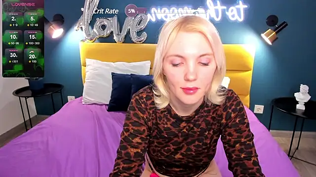 Snapshot of Fluffy_Monica chatting on 12, 3, 2025 Fluffy Monica online show from 12, 3, 2025