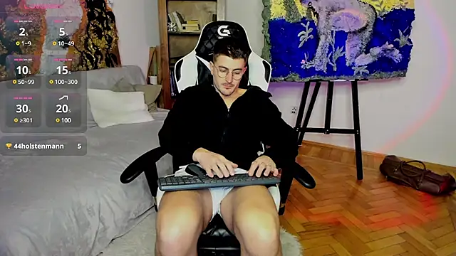 JulianDylan online show from 30, 1, 2025