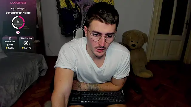 JulianDylan online show from 2, 2, 2025