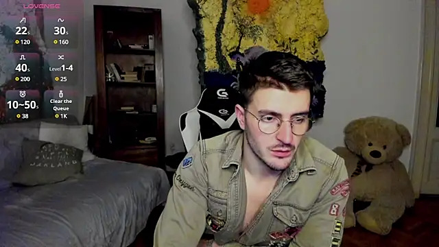 JulianDylan online show from 8, 2, 2025