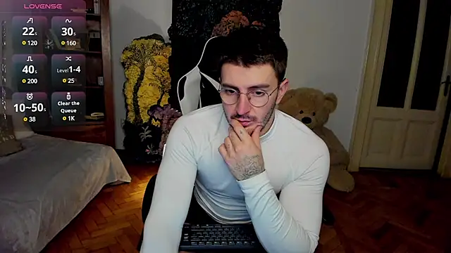 JulianDylan online show from 12, 2, 2025