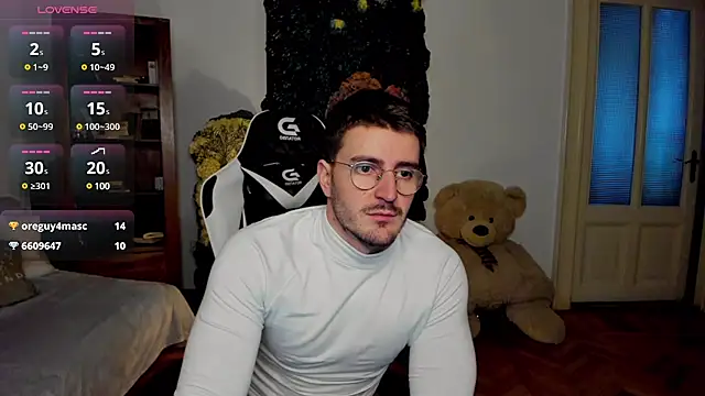 JulianDylan online show from 12, 2, 2025