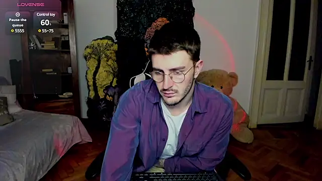 JulianDylan online show from 14, 2, 2025