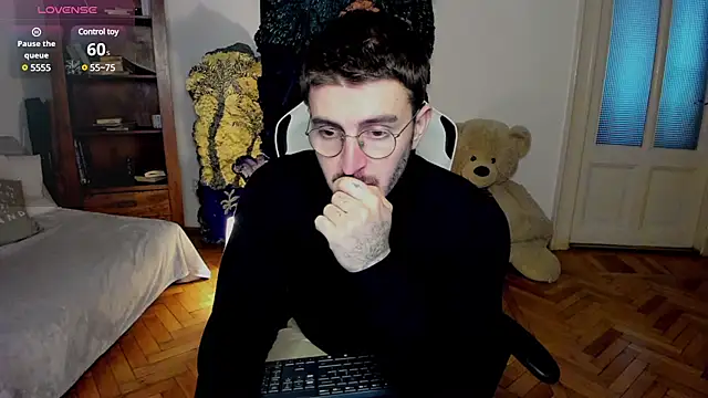 JulianDylan online show from 18, 2, 2025