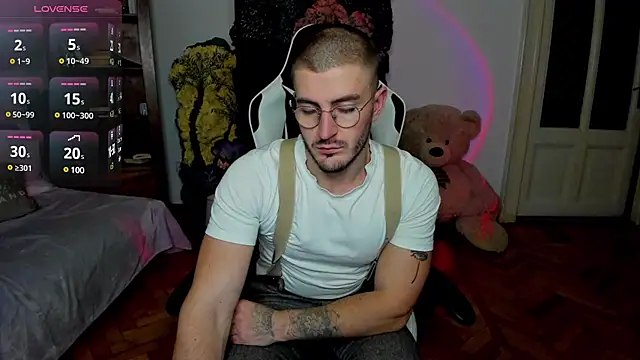 JulianDylan online show from 22, 2, 2025