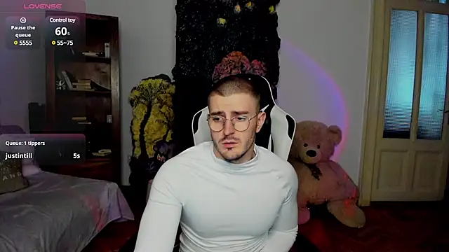 JulianDylan online show from 23, 2, 2025