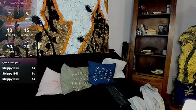JulianDylan online show from 17, 3, 2025