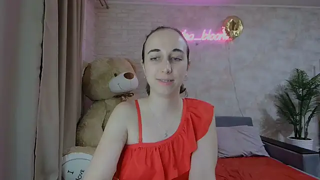 Anika bloom online show from 5, 3, 2025