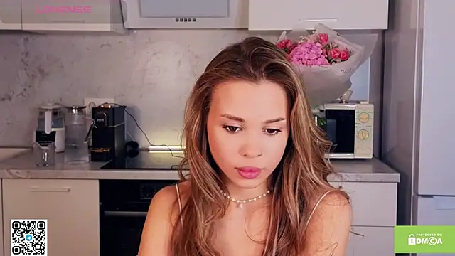 Snapshot of sunsally chatting on 8, 3, 2025 sunsally online show from 8, 3, 2025