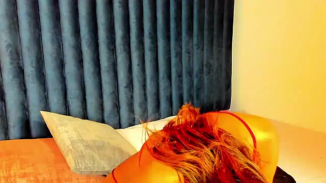 Lily Miiller online show from 14, 1, 2025