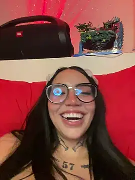 Snapshot of Nickiiiii chatting on 22, 3, 2025 Nickiiiii online show from 22, 3, 2025