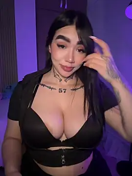 Nickiiiii online show from 14, 3, 2026