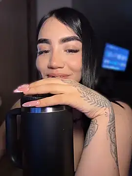 Snapshot of Nickiiiii chatting on 31, 5, 2026 Nickiiiii online show from 31, 5, 2026