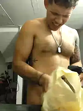 Snapshot of King_russo chatting on 26, 2, 2025 King russo online show from 26, 2, 2025