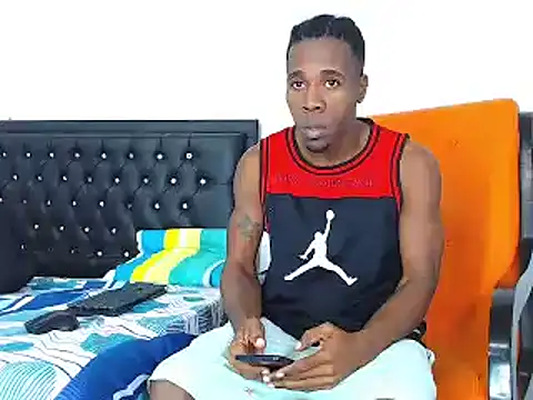 Snapshot of Damian_hart_24CM chatting on 14, 2, 2025 Damian hart 24CM online show from 14, 2, 2025