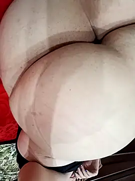 Snapshot of May_Ar chatting on 30, 11, 2025 May Ar online show from 30, 11, 2025