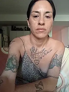 Snapshot of LaCristinatrans chatting on 18, 11, 2025 LaCristinatrans online show from 18, 11, 2025