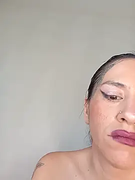 Snapshot of LaCristinatrans chatting on 20, 12, 2025 LaCristinatrans online show from 20, 12, 2025