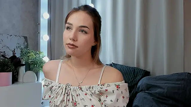 Tate Angel online show from 17, 9, 2025