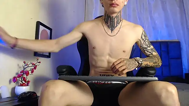 Snapshot of Dan_brownn chatting on 26, 9, 2025 Dan brownn online show from 26, 9, 2025