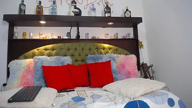 EMILY ROUSSE71 online show from 2, 3, 2025