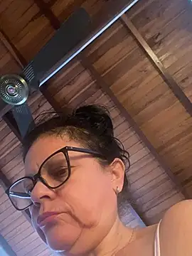 Sharongirl07 online show from 11, 5, 2026