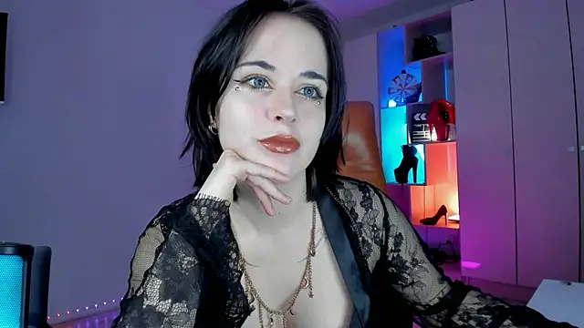 Snapshot of mollyposhh chatting on 28, 6, 2026 mollyposhh online show from 28, 6, 2026