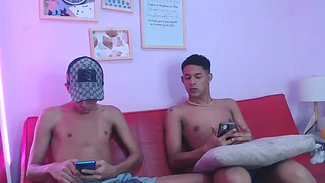 Snapshot of SEXY_BOYS_HELL chatting on 14, 1, 2025 SEXY BOYS HELL online show from 14, 1, 2025
