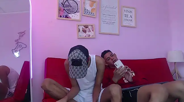 Snapshot of SEXY_BOYS_HELL chatting on 7, 2, 2025 SEXY BOYS HELL online show from 7, 2, 2025