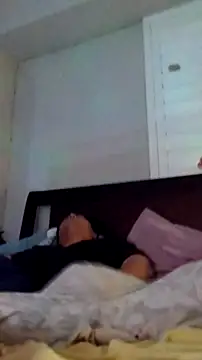 Snapshot of cloudyspun chatting on 3, 3, 2026 cloudyspun online show from 3, 3, 2026