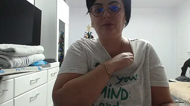 Amandamuller1982 online show from 13, 1, 2026