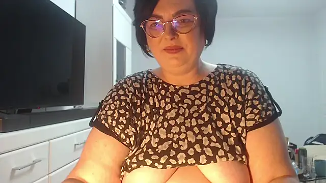 Amandamuller1982 online show from 4, 5, 2026
