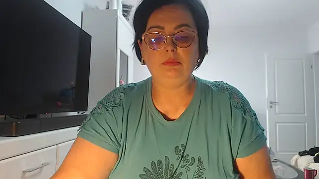 Amandamuller1982 online show from 4, 6, 2026