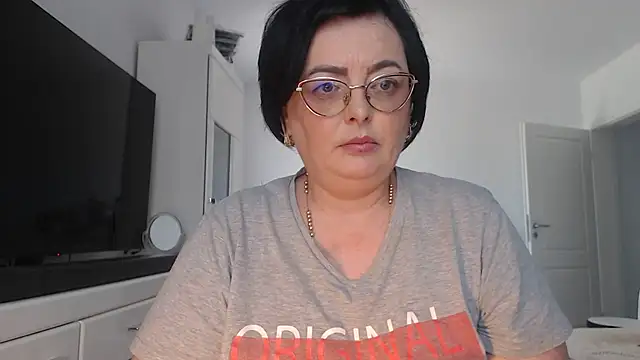 Amandamuller1982 online show from 9, 6, 2026