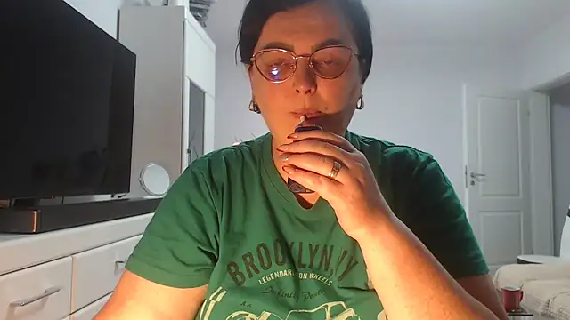 Amandamuller1982 online show from 12, 6, 2026