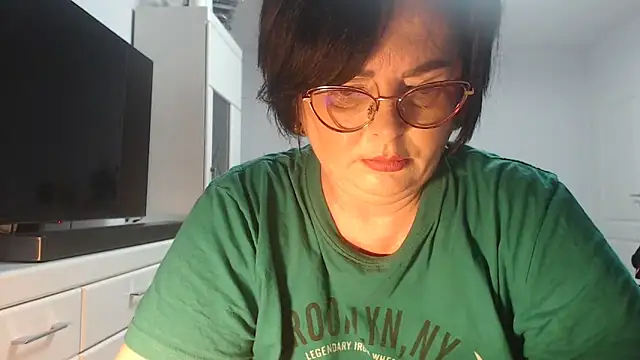 Amandamuller1982 online show from 12, 6, 2026