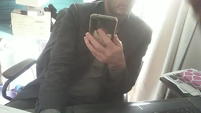 Snapshot of shyfrenchcock1 chatting on 13, 2, 2026 shyfrenchcock1 online show from 13, 2, 2026