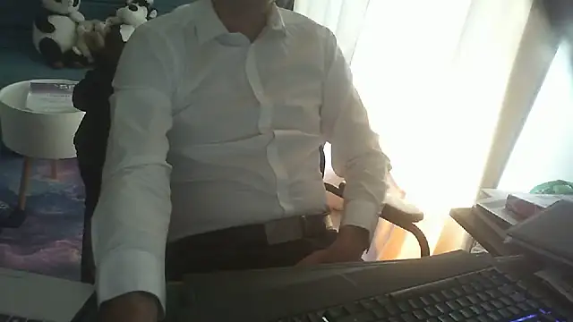 shyfrenchcock1 online show from 8, 6, 2026