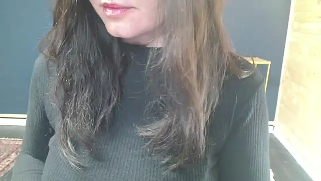 Snapshot of NovaBabe21 chatting on 4, 2, 2026 NovaBabe21 online show from 4, 2, 2026