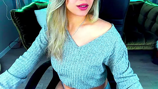 Snapshot of SashaBloom__ chatting on 22, 12, 2024 SashaBloom online show from 22, 12, 2024