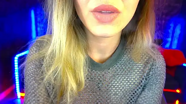 Snapshot of SashaBloom__ chatting on 11, 2, 2025 SashaBloom online show from 11, 2, 2025