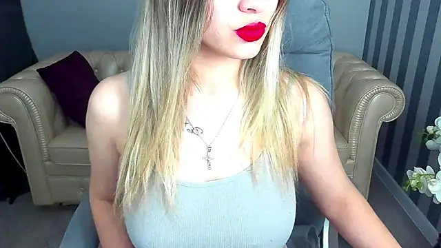 Snapshot of SashaBloom__ chatting on 25, 2, 2025 SashaBloom online show from 25, 2, 2025