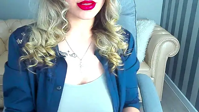 Snapshot of SashaBloom__ chatting on 19, 3, 2025 SashaBloom online show from 19, 3, 2025