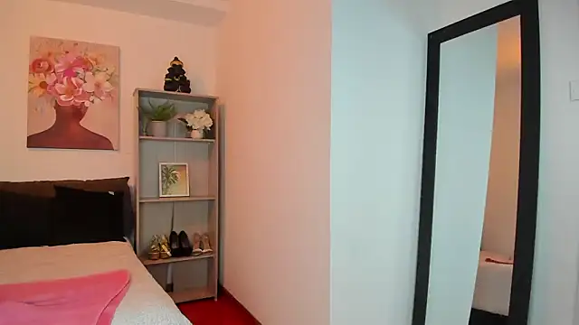 Snapshot of SaraMilf_69 chatting on 15, 3, 2026 SaraMilf 69 online show from 15, 3, 2026