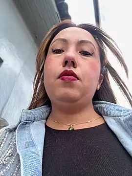 Snapshot of VIOLETA-25_ chatting on 12, 11, 2025 VIOLETA-25 online show from 12, 11, 2025