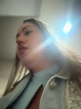 Snapshot of VIOLETA-25_ chatting on 3, 12, 2025 VIOLETA-25 online show from 3, 12, 2025