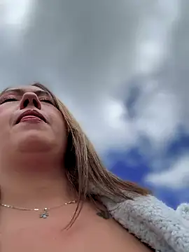 Snapshot of VIOLETA-25_ chatting on 19, 12, 2025 VIOLETA-25 online show from 19, 12, 2025