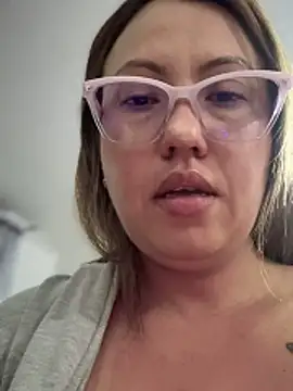 VIOLETA-25  online show from 21, 2, 2026