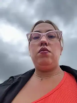 VIOLETA-25  online show from 7, 5, 2026